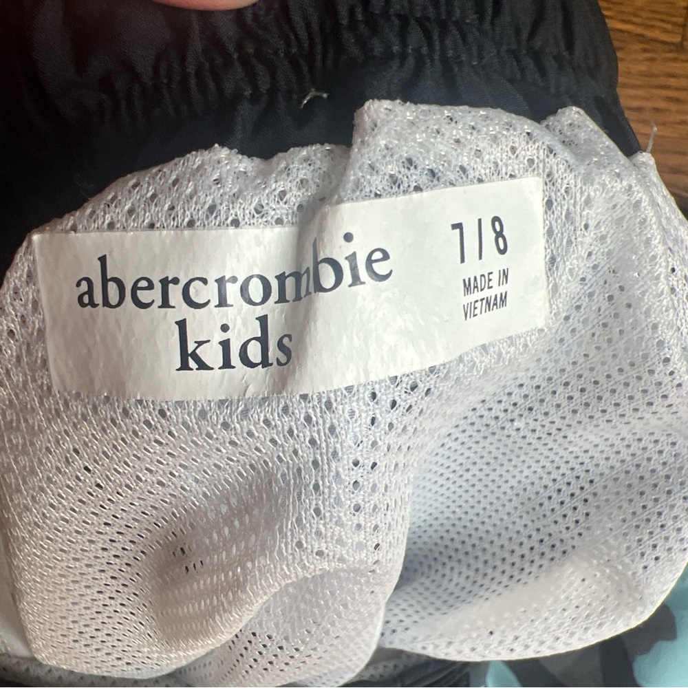 Abercrombie & Fitch Blue and Gray Camouflage Swim Trunks Shorts Boys size 7/8 - Picture 4 of 4